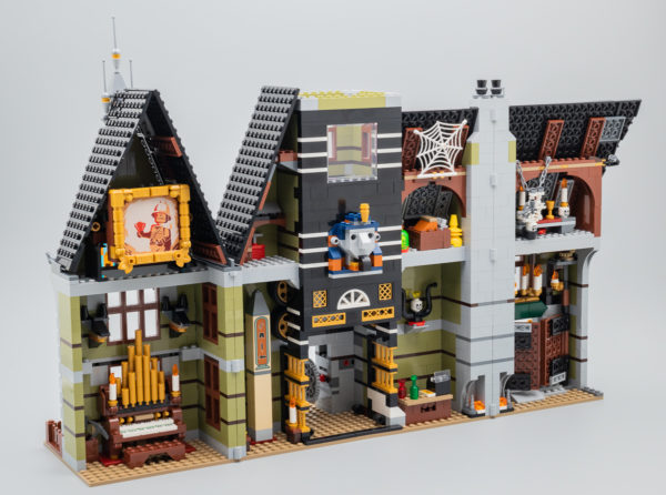 LEGO Fairground Collection 10273 Haunted House