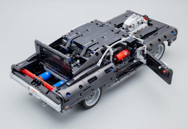 42111 lego technic dom dodge charger review hothbricks 15 3