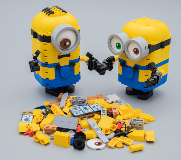 75551 Brick-Built Minions and Their Lair