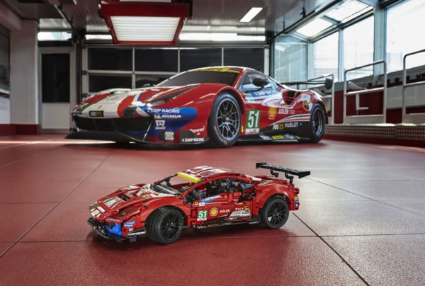 42125 Ferrari 488 GTE "AF Corse #51" 42125 Ferrari 488 GTE "AF Corse #51"