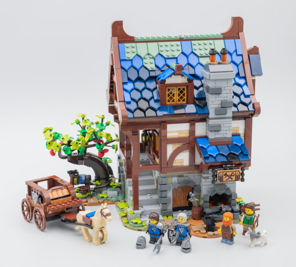 LEGO IDEAS 21325 Medieval Blacksmith