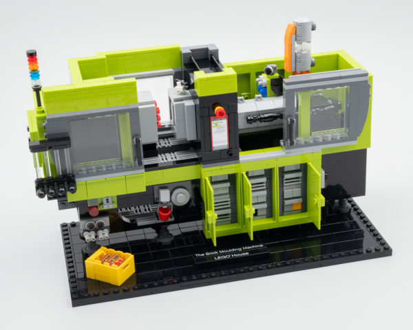 LEGO House Limited Edition 40502 The Brick Moulding Machine