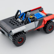 LEGO Speed Champions 76905 Ford GT Heritage Edition and Bronco R