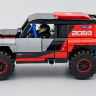 LEGO Speed Champions 76905 Ford GT Heritage Edition and Bronco R