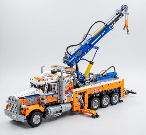 42128 lego technic heavy duty tow truck 10