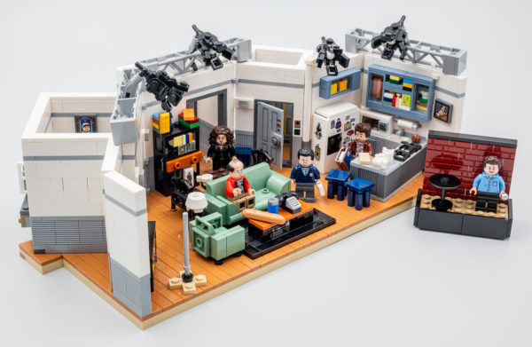 lego ideas 21328 seinfeld 8