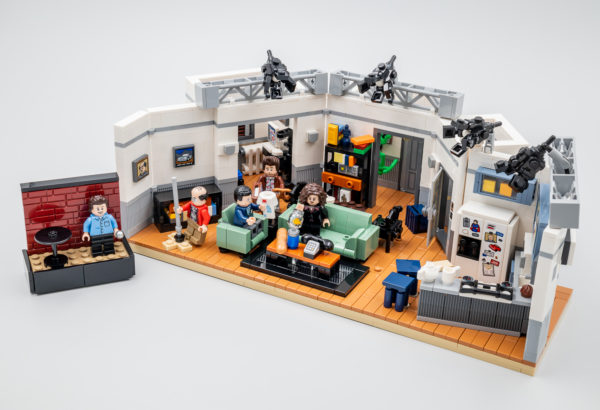 lego ideas 21328 seinfeld 9