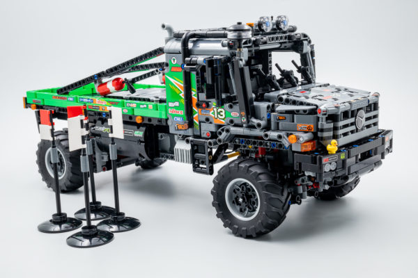 lego technic 42129 4x4 mercedes benz zetros trial truck 1