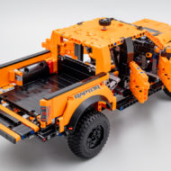 42126 lego technic ford f150 raptor 2