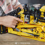 lego technic 42131 cat d11t bulldozer 9