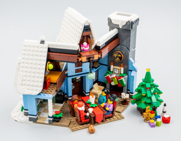 10293 lego winter village santa visit 36