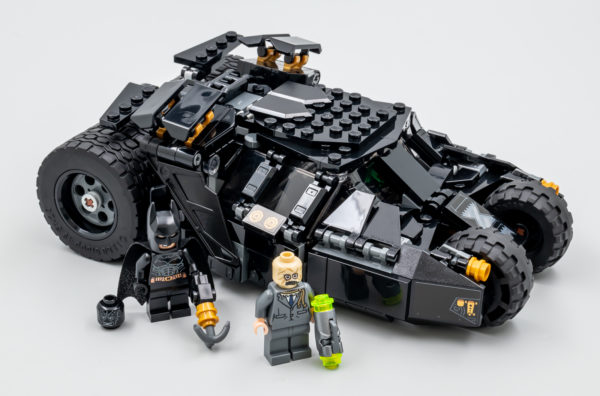 76239 lego dc comics batman batmobile tumbler scarecrow showdown 1