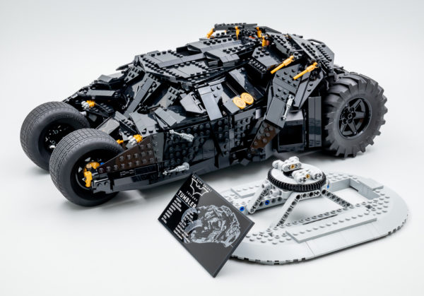 76240 lego dc comics batman matmobile tumbler 19