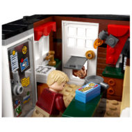 lego ideas 21330 home alone house 13