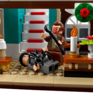 lego ideas 21330 home alone house 15