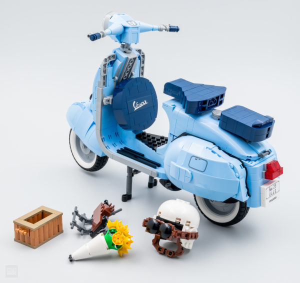 10298 lego vespa 125 27