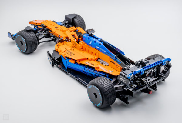 42141 lego technic mclaren formula1 race car 16