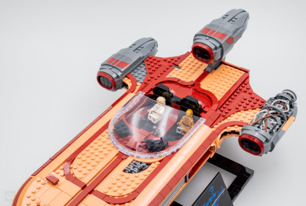 75341 lego starwars luke skywalker landspeeder ucs 16