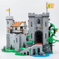 10305 lego icons lion knight castle 8