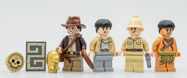 77015 lego indiana jones temple golden idol 34