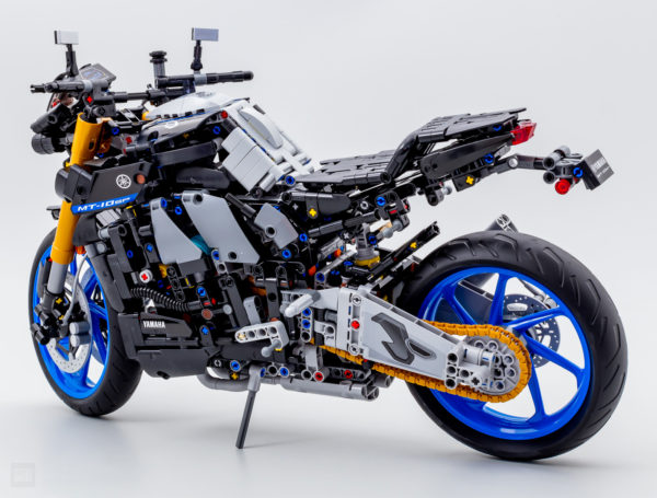 42159 lego technic yamaha mt 10sp 9 9