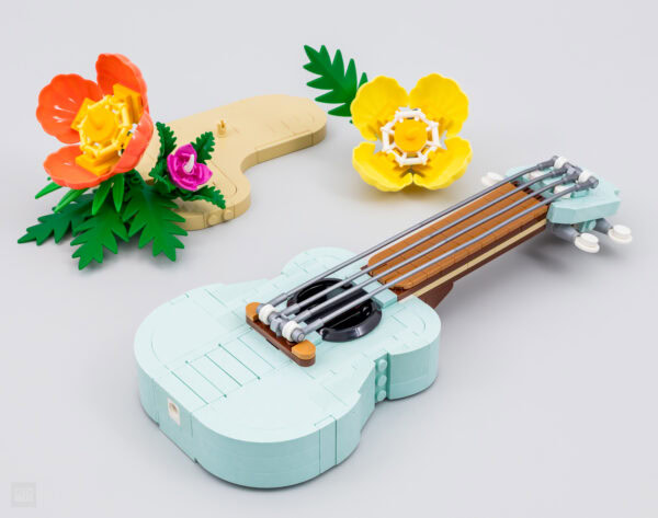 31156 lego creator 3in1 tropical ukulele 5