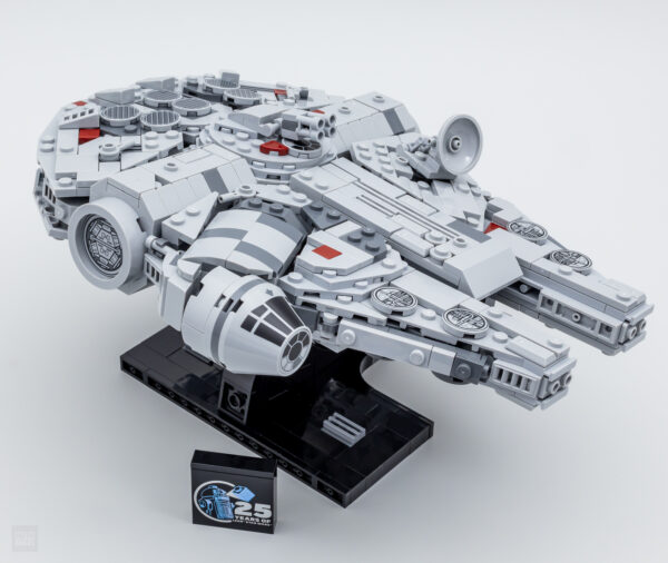 75375 lego starwars starship collection millennium falcon 17