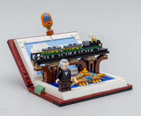 40690 lego tribute jules verne books gwp 2024 1 2