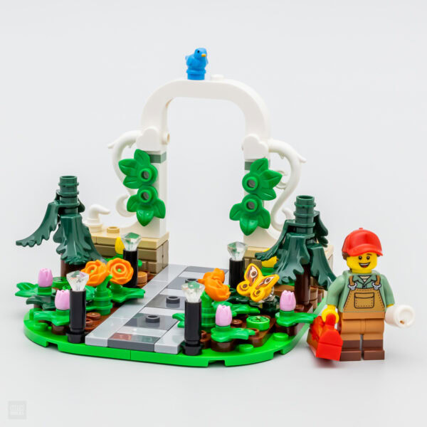 lego botanicals 5009005 entrance gate gwp 2024 7