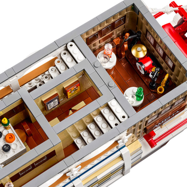 HOTH BRICKS, ensemble de briques LEGO représentant un intérieur de maison avec mobilier, accessoires pour créer une ambiance conviviale, idéal pour les amateurs de construction et de décoration LEGO.