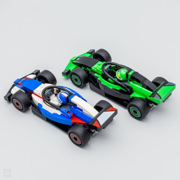Voitures de course en briques LEGO, modélisme de sports mécanique, véhicules de racing pour enfants, voitures de course LEGO personnalisables, jouets de construction pour passionnés de sport automobile.