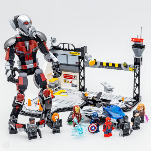 Armure de Marvel LEGO Avengers avec figurines de super-héros et scène de combat, construction de briques LEGO, set de construction pour enfants, jouet LEGO Marvel.