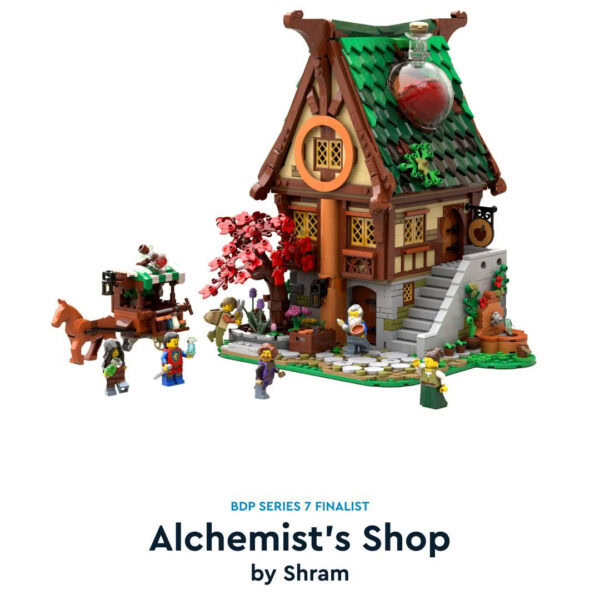 Château en briques LEGO inspiré de la boutique de l'alchimiste, comprenant des détails architecturaux complexes, des personnages miniatures, une cabane à cheval et éléments magiques, idéal pour collectionneurs et fans de LEGO fantaisie.