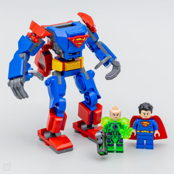Super-héros LEGO Batman et figurines Supergirl et Lex Luthor, construction de robot en briques LEGO, jouets créatifs pour enfants, illustration de personnages héros DC Comics, gamer collection.