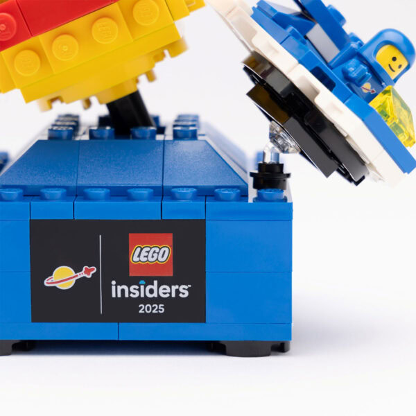 lego 5009806 insiders reward retro space explorer 3