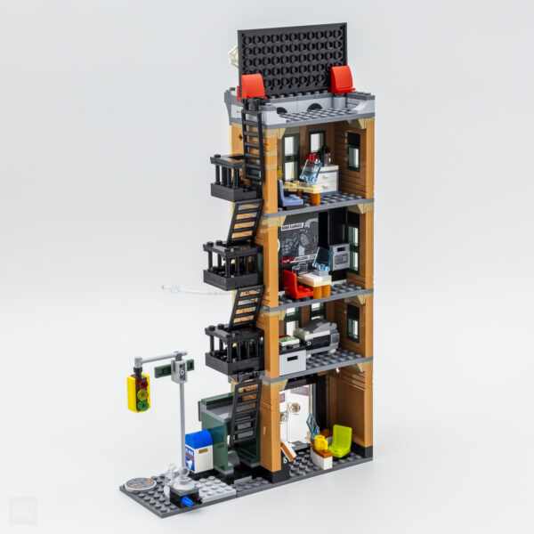 76342 lego marvel spider man vs mysterio the daily bugle review 2