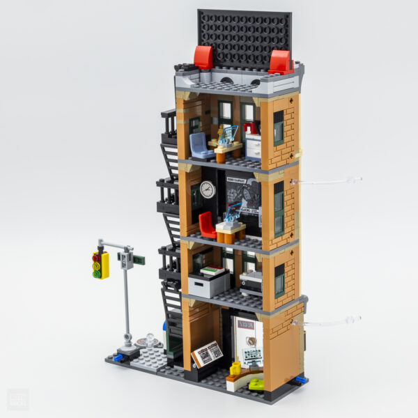 76342 lego marvel spider man vs mysterio the daily bugle review 3