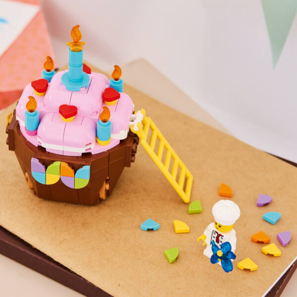 lego 40905 birthday cupcake gwp 3