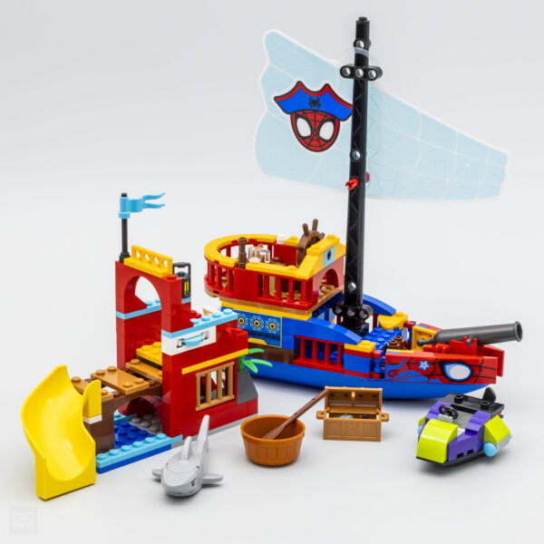 11208 lego marvel team spidey pirate ship review 2