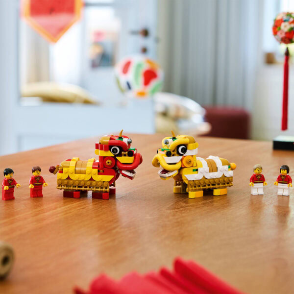 40915 lego lion dance gwp 1