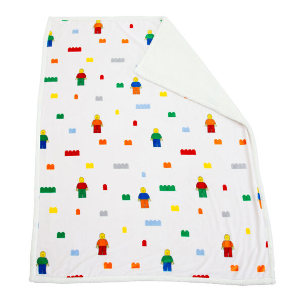 5009899 lego masterbrand sharpa backed throw 1