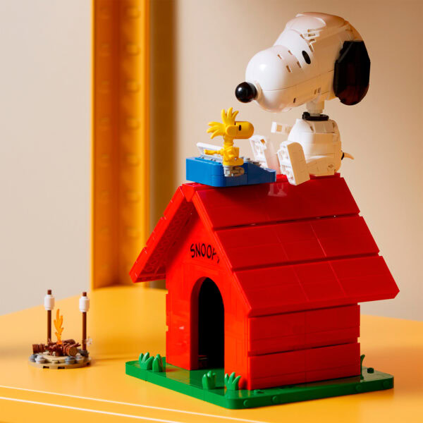 21368 lego ideas peanuts snoopy doghouse 2026 10