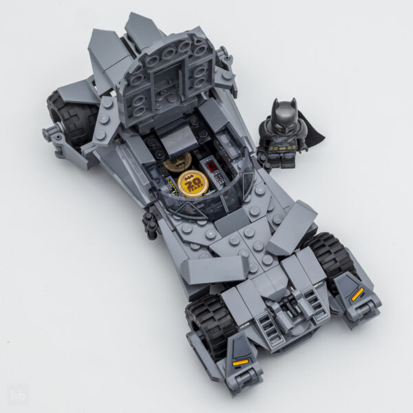76331 lego dc batman v superman batmobile review 4