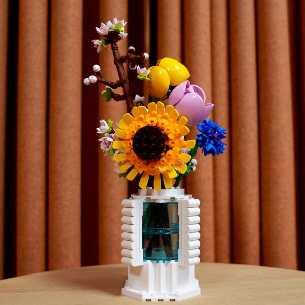 LEGO BOTANICALS : construis un vase pour tes fleurs avec le service Pick a Brick