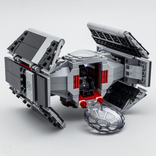 Análisis del caza TIE X Wing de Lego StarWars Smart Play 75421 y 75423 4