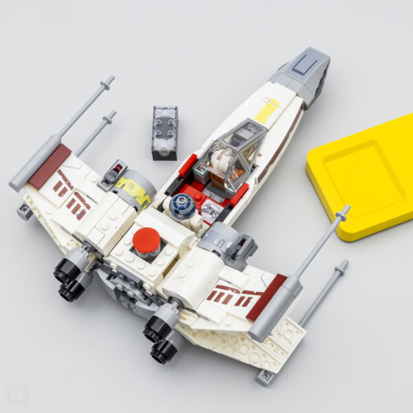 Análisis del caza TIE X Wing de Lego StarWars Smart Play 75421 y 75423 8