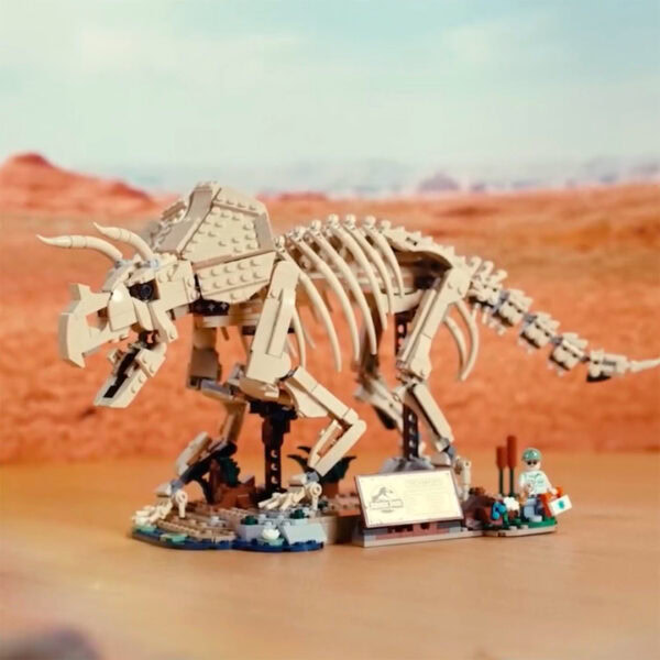 レゴ ジュラシック・アーク 77985 恐竜の化石 トリケラトプス 2
