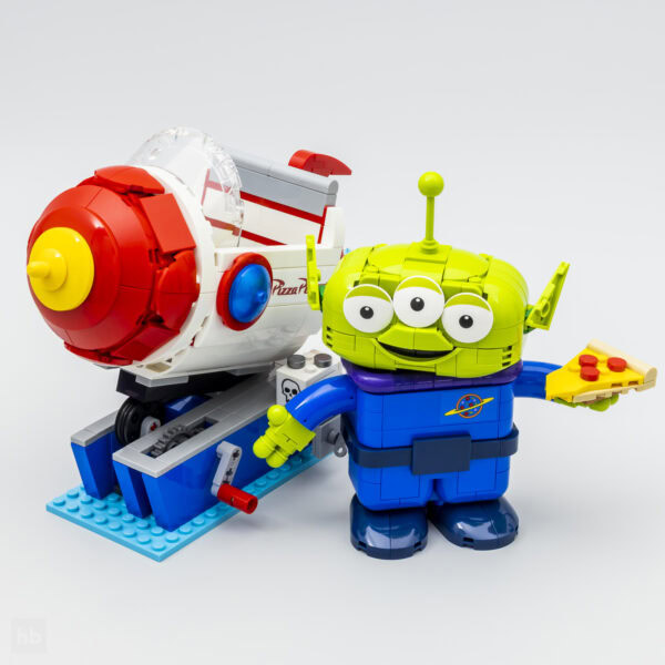 Recensione del set Lego Disney Pixar Alien con giro sul razzo Pizza Planet 43307 (versione 4)