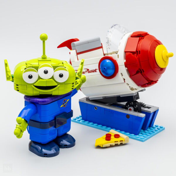 Recensione del set Lego Disney Pixar Alien con giro sul razzo Pizza Planet 43307 (versione 6)