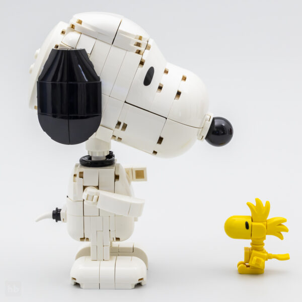 21368 lego ideas peanuts snoopy doghouse review 9